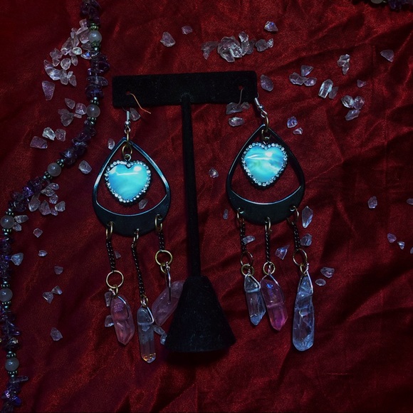 Earrings - Picture 2 of 5